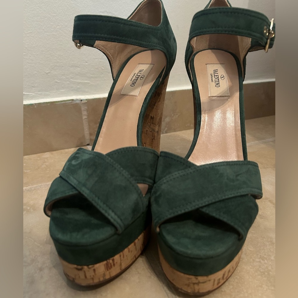 Valentino Garavani Green Eren B. Sandals